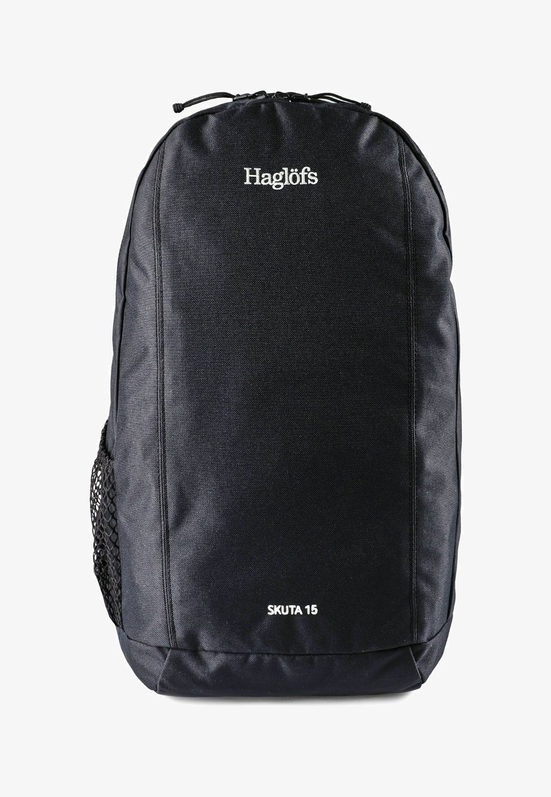 Sac à dos noir Haglöfs Skuta 15 avec une poche latérale en maille, un dessus incurvé et une fermeture à cordon coulissant en haut.