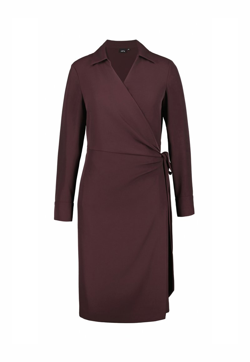 Wickelkleid in tiefem Burgunderrot, mit langen Ärmeln, Kragen, seitlichem Bindeband, aus glattem Stoff mit taillierter Silhouette und mittellangem Saum.