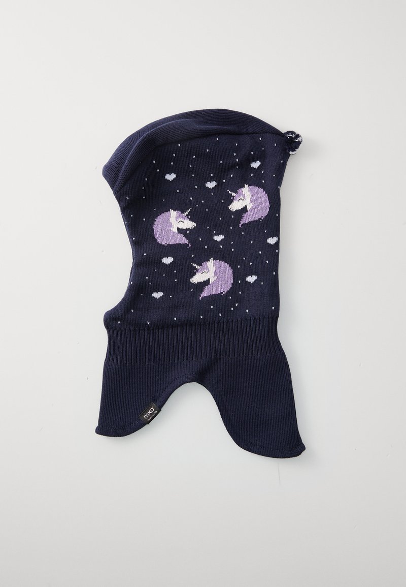 Balaclava tricotată marină cu un model de unicorni purpurii și inimi, cu mansetă glisată și față deschisă. Textură moale și design ajustat.