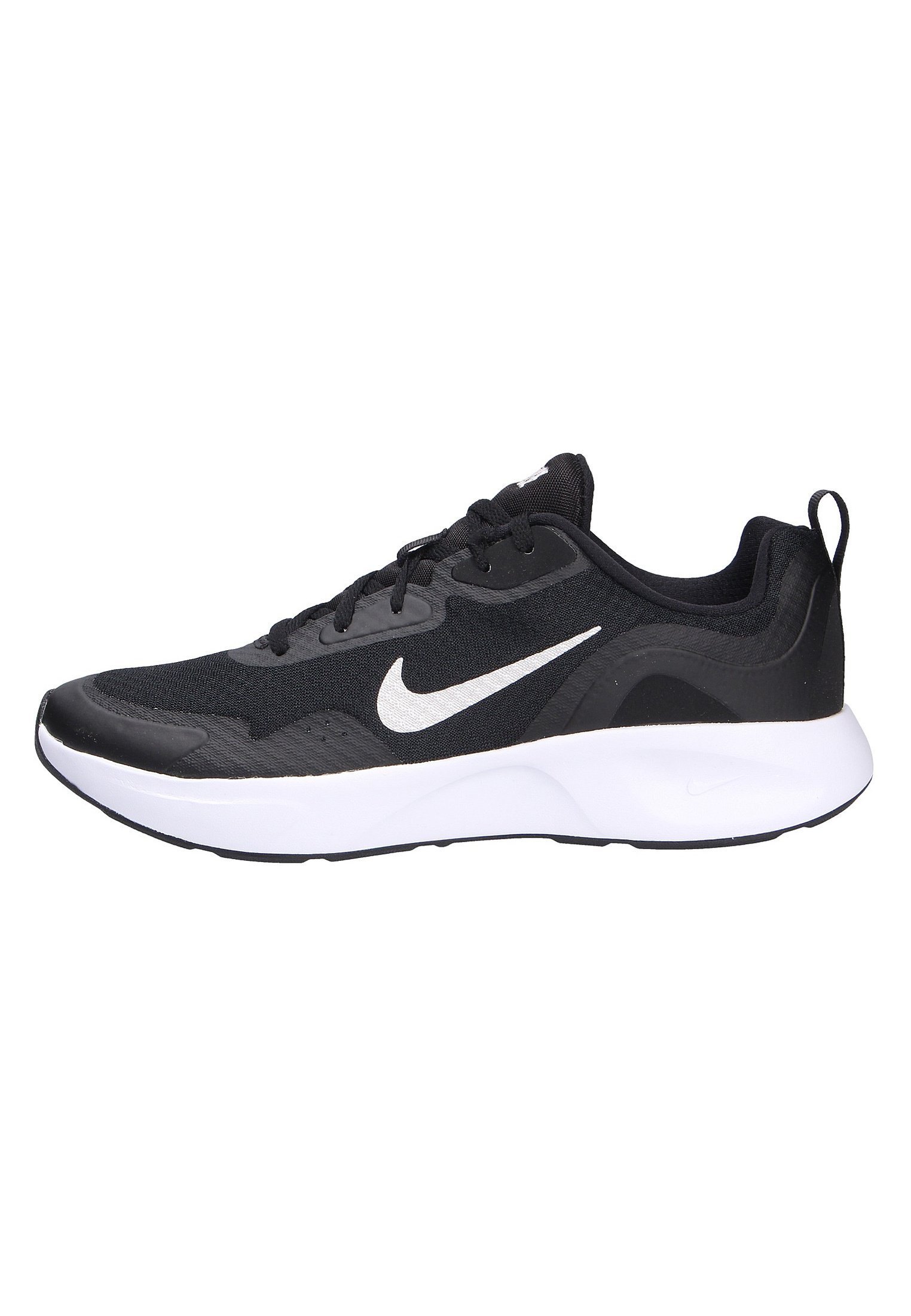 nike pumps black