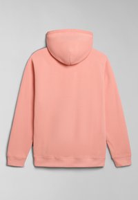 Sudadera con capucha en rosa claro, con una textura suave, puños y dobladillo acanalados, y un diseño sencillo sin logotipos ni patrones visibles.