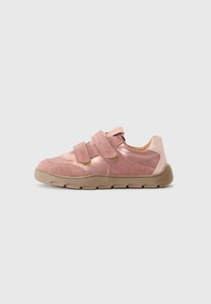 ZERU SPRING BAREFOOT - Sneakers low - pink/gold-coloured