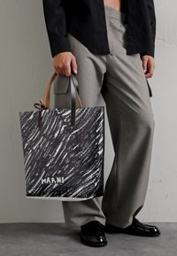 Marni TRIBECA UNISEX - Pirkinių krepšys - black