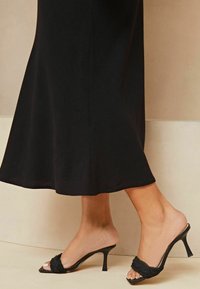 Lipsy WITH TOUCH - Fustă în formă de A - black