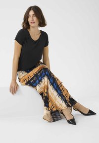 Culture MACY BERNA - Maksiseelik - blue beige graphic