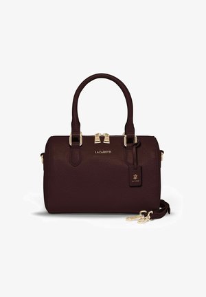 Borsa a mano in pelle bordeaux con doppi manici, hardware dorato, chiusura con zip e tracolla rimovibile. Include un'etichetta del marchio.
