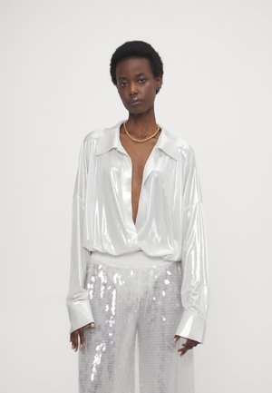 Norma Kamali SUPER OVERSIZED BOYFRIEND - Bluza - pearl