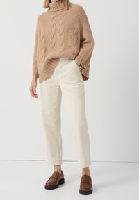 someday. Stickad tröja - mottled light brown