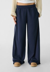 Stradivarius - WIDE LEG WITH TRIM DETAIL - Pantalon de survêtement - dark blue Image miniature 1
