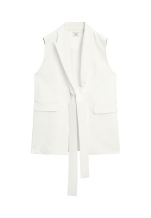 Witte mouwloze vest met reverskraag, sluiting met strik aan de voorkant en twee zijzakken. Gladde stoftextuur en op maat gemaakte design.