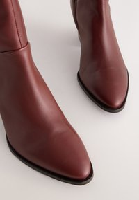 Next REGULAR FIT - FOREVER COMFORT WESTERN BLOCK - Stivali alti - burgundy red