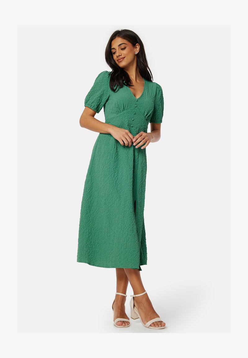 Bubbleroom V-NECK STRUCTURED SLIT MIDI DRESS - Denní šaty - green