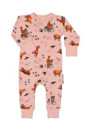 Lyserød babyheldragt med lynlås, der har legende illustrationer af køer og fugle, inklusive køer, der cykler, og dyrefodaftryk.