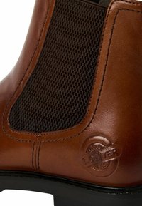 s.Oliver CHELSEA - Platform bokacsizmák - cognac