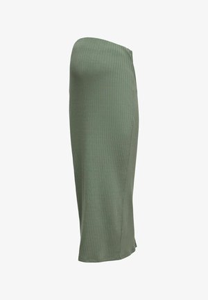 Jupe en maille côtelée olive verte, sans bretelles, longueur cheville, avec une légère évasement à l'ourlet et une silhouette lisse et ajustée.