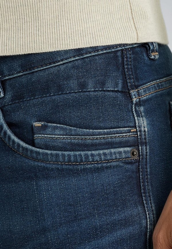 COMMANDER 3.0 JEANS RELAXED FIT - Relaxed fit jeans4