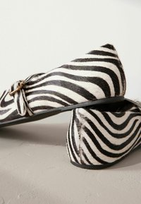 Next WIDE FIT SIGNATURE MARY JANE - Babies - zebra