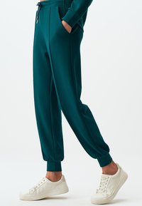 Jimmy Key HIGH WAIST JOGGER  - Trainingsbroek - dark green
