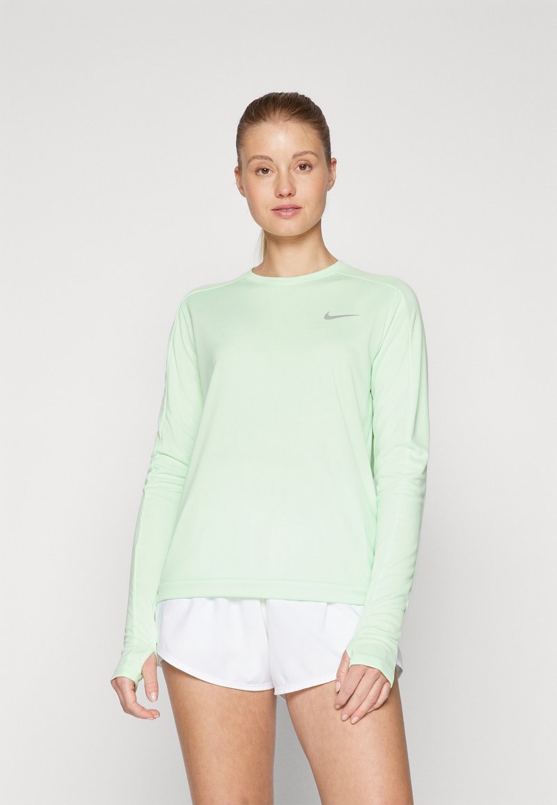 Nike Performance PACER CREW - Topper langermet - vapor green/reflective silver