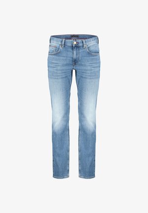 Světle modré džíny s rovnými nohavicemi, vybledlými částmi, pěti kapsami, zapínáním na zip a pasem s kontrastním vnitřním vzorem.