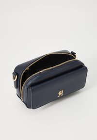 Tommy Hilfiger ICON CAMERA BAG - Rankinė per petį - space blue