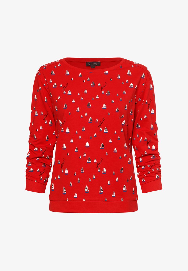 Rode sweatshirt met lange mouwen en een patroon van kleine zeilbootjes in het wit en blauw, met schrijfontwerpen verspreid over het geheel. Zachte katoenen stof.