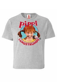 Graues Baumwoll-T-Shirt mit einem großen grafischen Druck eines Mädchens mit roten Haaren, das lächelt, umgeben von blauen und roten Texten mit der Aufschrift "Pippi Langstrumpf."