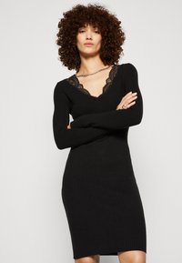 Anna Field Robe pull - black