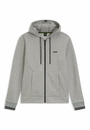 Grå zip-up hoodie i mjukt tyg. Har en huva, framfickor, svart dragkedja och randiga detaljer på muddarna. "BOSS"-logotyp på bröstet.