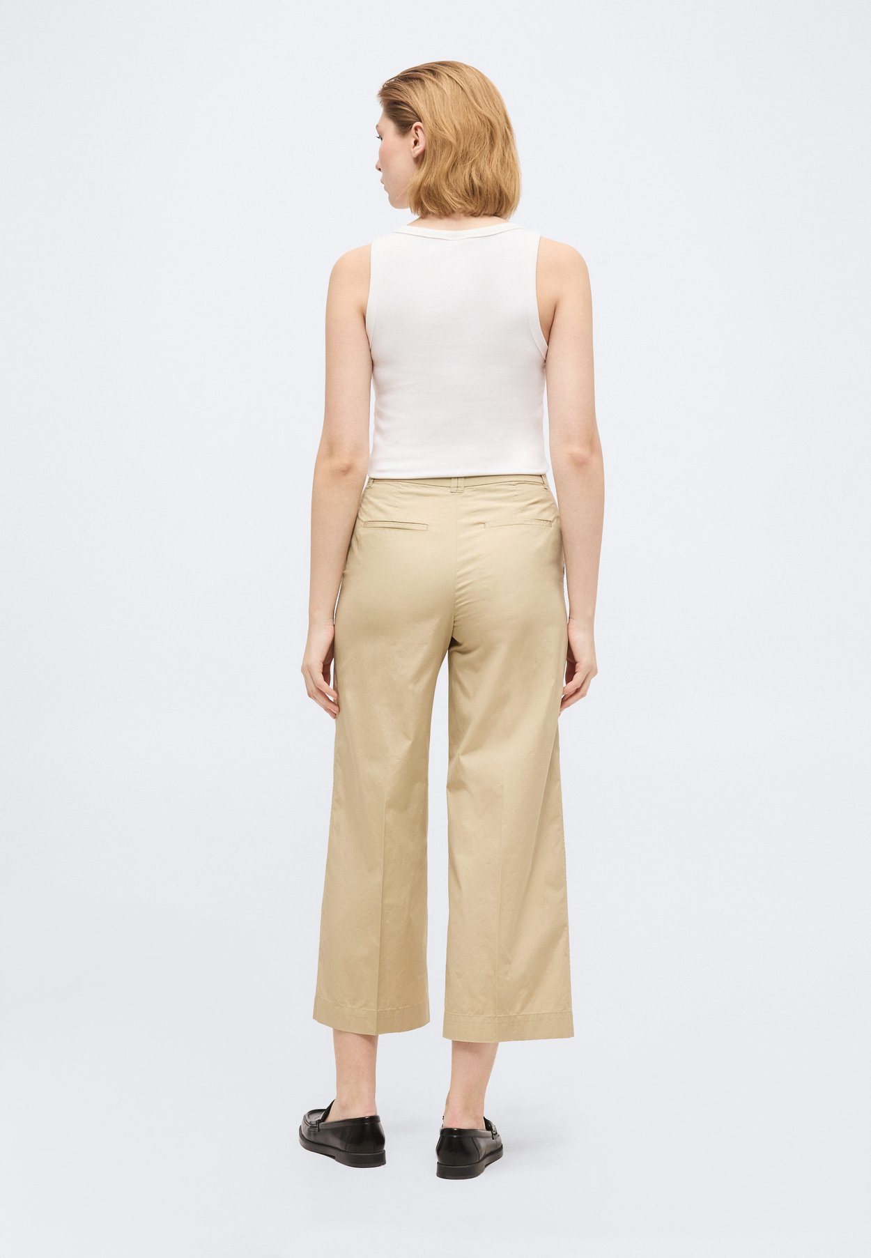 CROPPED LIGHTWEIGHT
