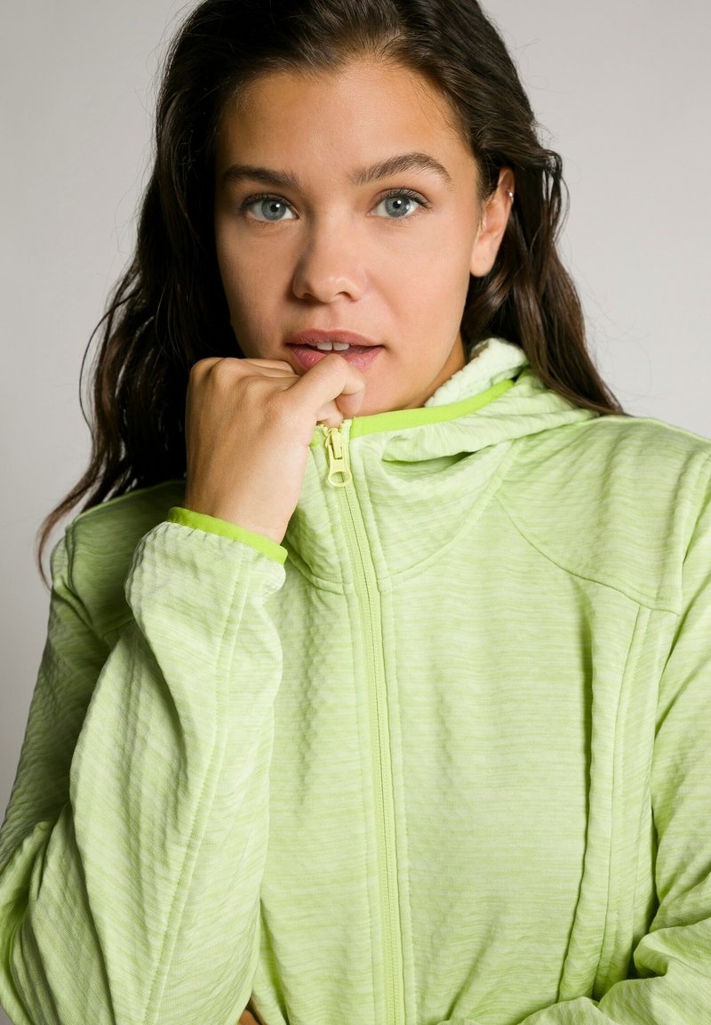 Damen Sweatshirts | Ulla Popken Sweatjacke limoen/hellgrün - AV03150 Damen Sweatshirts | Ulla Popken Sweatjacke limoen/hellgrün - AV03150
