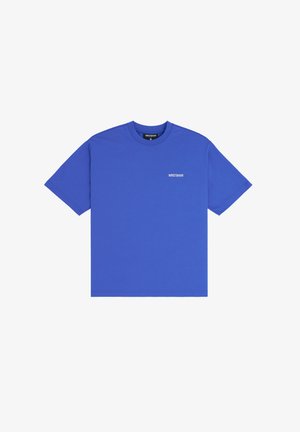 Blauwe katoenen T-shirt met korte mouwen, ronde halslijn en een klein wit logo op de linkerkant van de borst. Glad materiaal en een ontspannen pasvorm.