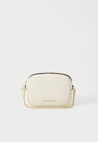 Unselected, light cream