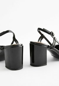 Next FOREVER COMFORT - REGULAR FIT - Sandaalit nilkkaremmillä - black