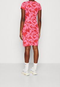 VILA Trikoomekko - pink