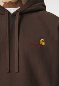 Carhartt WIP HOODED AMERICAN SCRIPT - Hoodie - tobacco