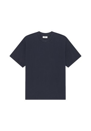 Maglietta tinta unita blu navy scuro a maniche corte con scollo rotondo, stesa su sfondo bianco.