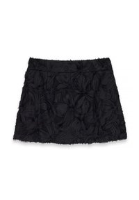 Musthave mustre riide, millel on tekstuuriga lillemustrid, frantsi äär ja pigistav vöökoht. Valmistatud pehmest kangast, millel on kihilised aktsendid.