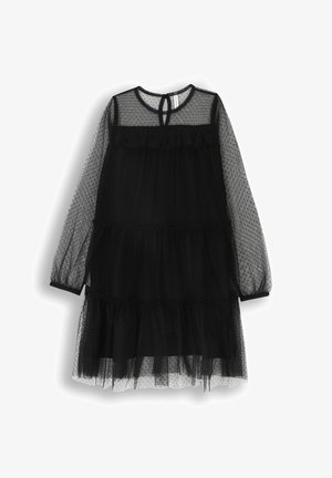 Czarna sukienka z tiulu z długimi przezroczystymi rękawami, warstwowym krojem, wzorem w kropki oraz okrągłym dekoltem z otworem w kształcie klucza z tyłu.