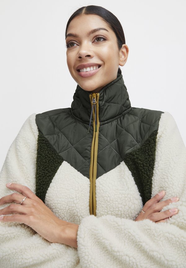 JCBerri - Fleece jacket2