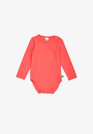 Korallenfarbiger Baby-Body mit langen Ärmeln, Rundhalsausschnitt, Druckknöpfen an Schulter und Schritt, weichem Baumwollstoff.