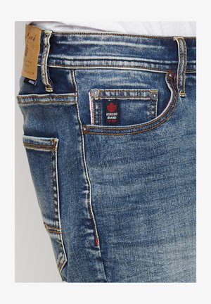 Koroshi STRECTH REGULAR FIT BERMUDA - Lühikesed teksad - azul cl light blue