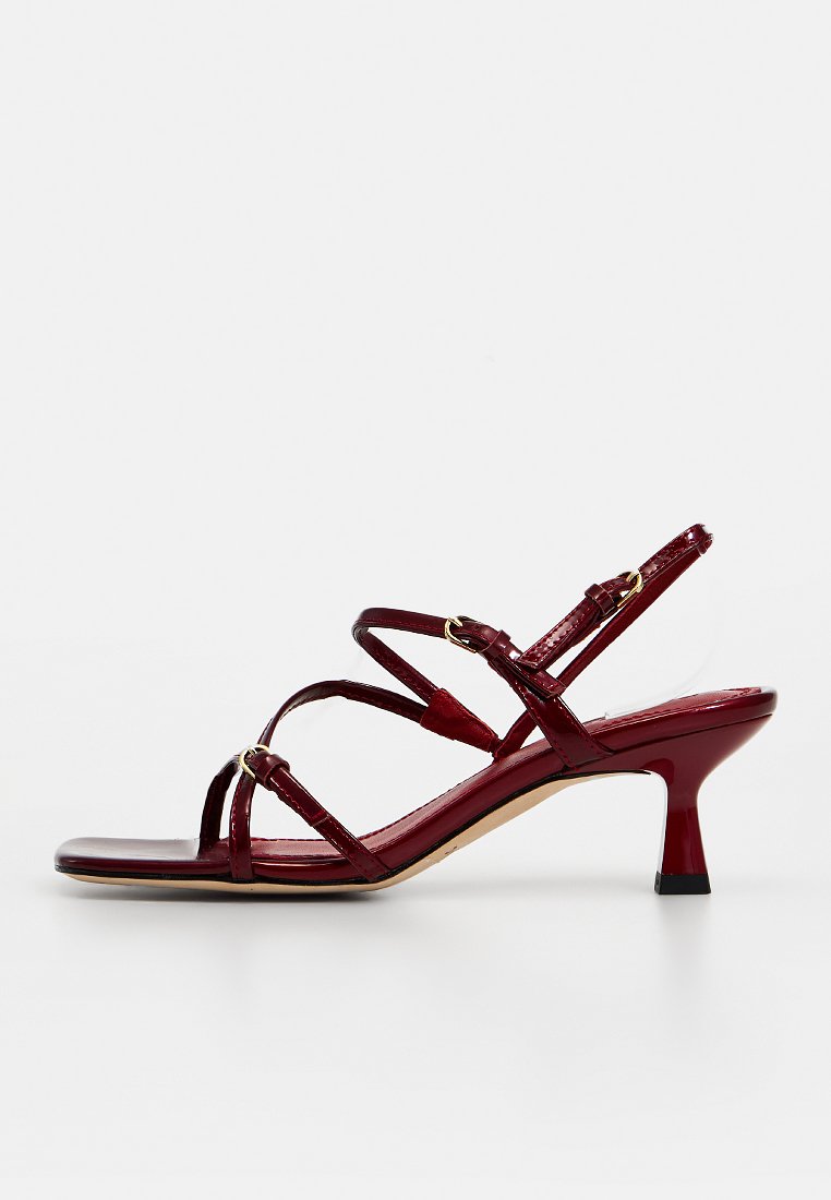 Sandalias