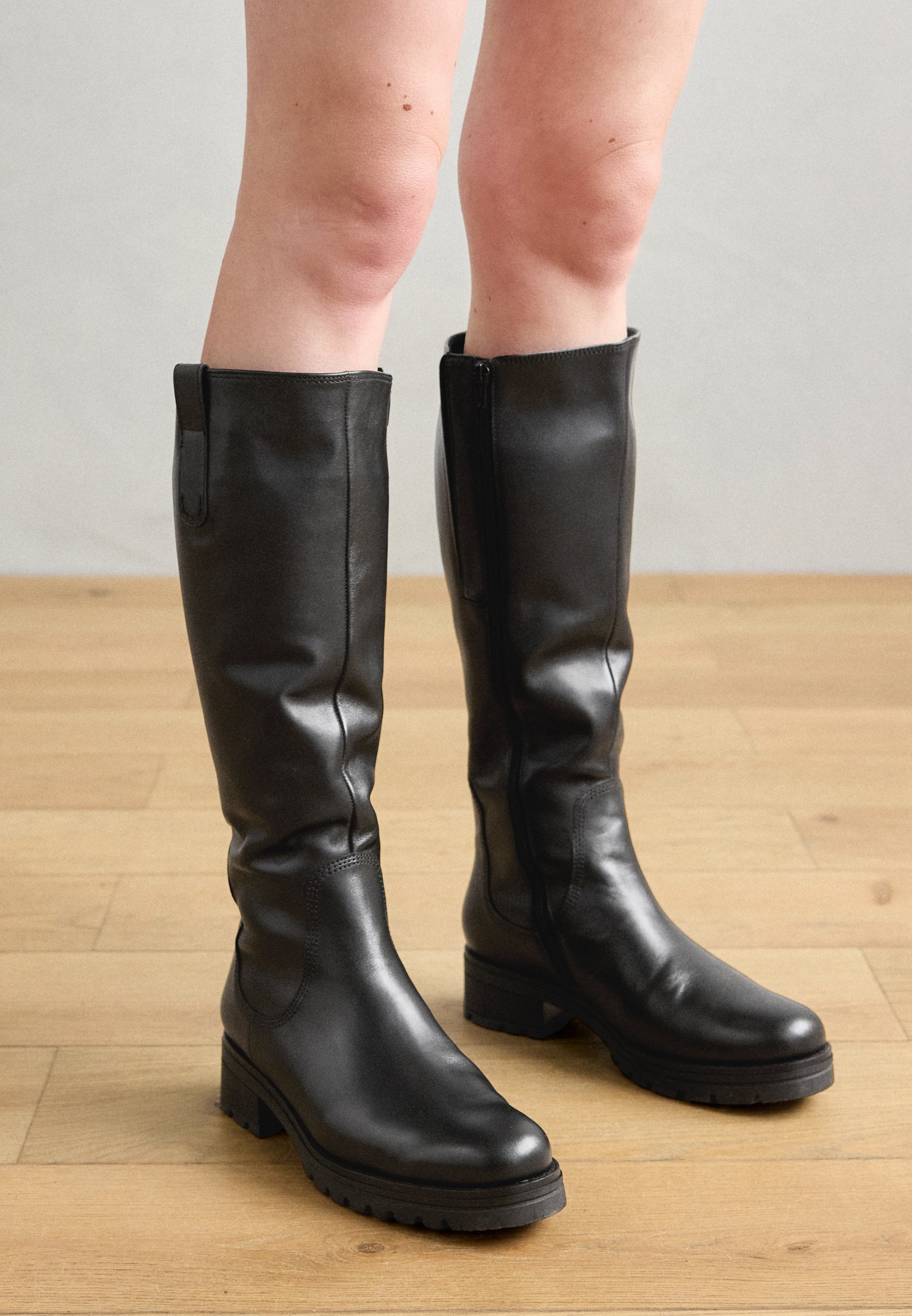 Bottes Classiques Gabor Pour Femme - Modèle 75.688, En Vernis, Talon Plat, Tige 1276 Cm - Confort Best Fit, Fermeture Éclair - 2