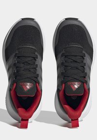 adidas Performance FORTARUN 2.0 CLOUDFOAM LACE - Zapatillas running asfalto - core black   silver metallic   better scarlet