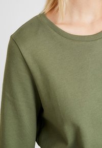 Noisy May Sudadera - olive
