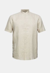 Chemise beige en lin à manches courtes avec col mandarin et fermeture boutonnée à l'avant sur un fond uni.