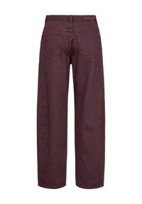 Jean droit en denim violet foncé vu de dos avec deux poches arrière et un petit logo de marque sur la ceinture.