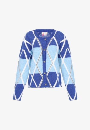 Cardigan în nuanțe de albastru și bleu deschis, cu un model geometric în forme de diamant, cu închideri cu butoane și o textură moale, pufoasă. Accente argintii prezente.