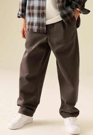 Next, REGULAR FIT - BAGGY TAPERED PULL ON TROUSERS - Jeans Relaxed Fit - brown